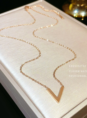 新款简约玫瑰金小众轻奢V字母项链女夏季锁骨链时尚网红饰品