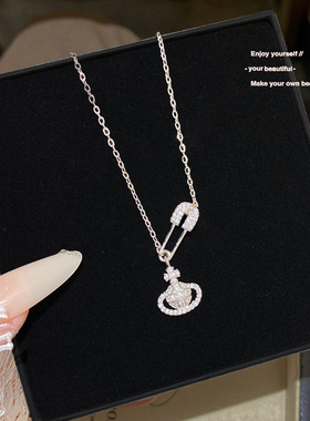 西太后满钻别针土星项链轻奢巨闪吊坠饰品小众设计感锁骨链女