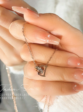 钛钢双环D字母项链女简约百搭玫瑰金锁骨链不掉色网红配饰品