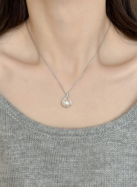 设计感S925纯银淡水珍珠吊坠项链