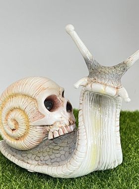 骷髅蜗牛雕塑万圣节花园装饰摆件哥特式树脂雕像 Snail Skull