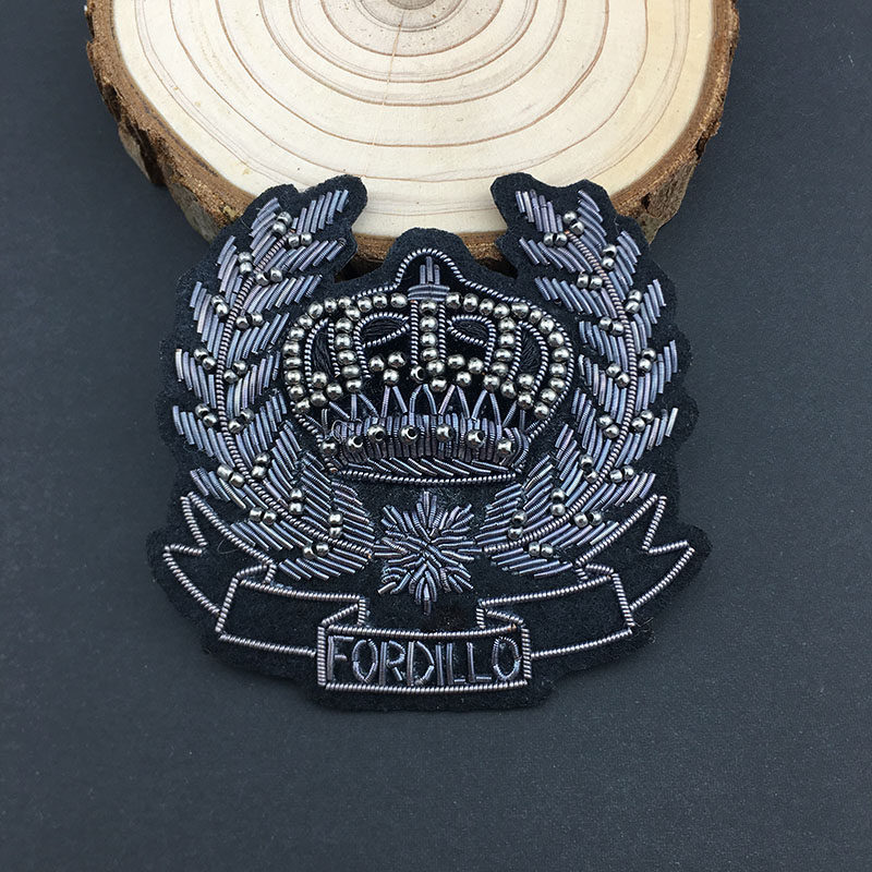 英伦学院百搭经典枪色皇冠图案专业手工刺绣 服饰配饰 印度丝布贴,淘宝优惠券,粉丝福利购,淘宝优惠卷