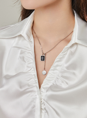 几何图案项链女小方牌