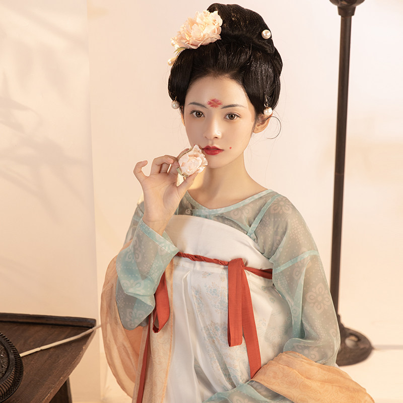 重回汉唐春露浓唐制直领大襟衫齐胸襦裙汉服女正品原创中国风春款_虎窝淘