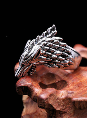 欧美风冰原狼戒指