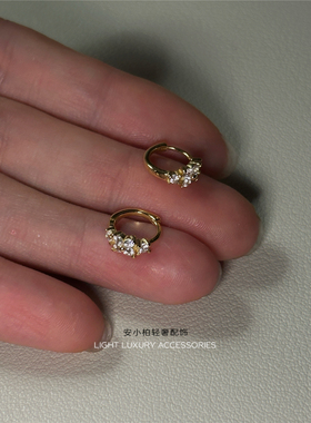 S925银簇锆小花耳圈8mm内径