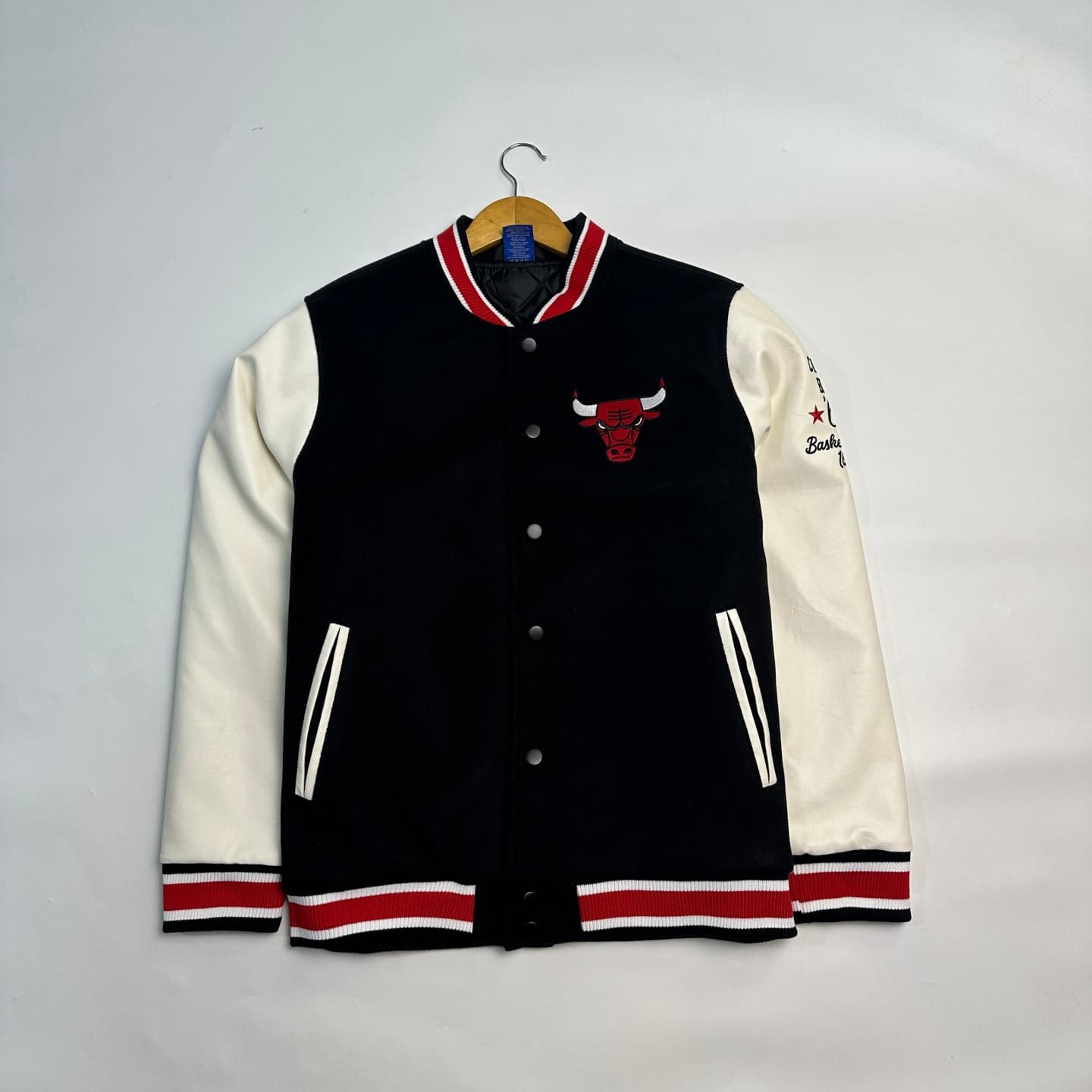 外贸尾货 北美篮球男士呢子单排扣棒球棉服 万针刺绣LOGO保暖棉衣,淘宝优惠券,粉丝福利购,淘宝优惠卷