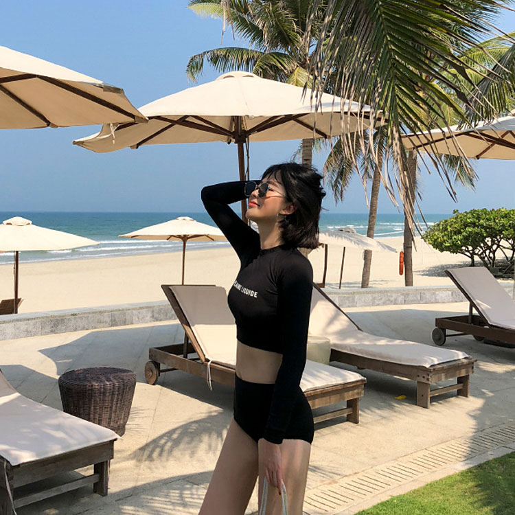 黑色長袖防曬泳衣女溫泉速干度假休閑沖浪浮喬 學生分體潛水服 黑色長袖防曬泳衣女溫泉速干度假休閑沖浪浮喬 學生分體潛水服