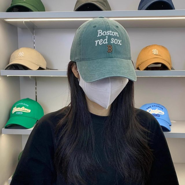 MLB Hat 2025 Autumn New New York Yankees Letter NY Embroidered Washed and Old Soft Top Baseball Cap for Men and Women