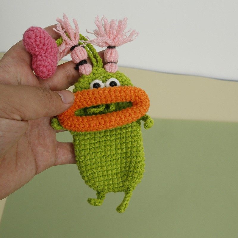 卡通可爱手工编织香肠嘴钥匙包织女毛线钩织耳机袋针织创意零钱包,淘宝优惠券,粉丝福利购,淘宝优惠卷