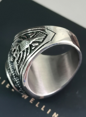 欧美风男士钛钢鹰图腾黑宝石戒指