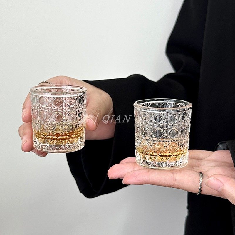 迷你白酒杯套装一口杯烈酒杯家用宝石纹小酒杯复古浮雕刻花玻璃杯,淘宝优惠券,粉丝福利购,淘宝优惠卷