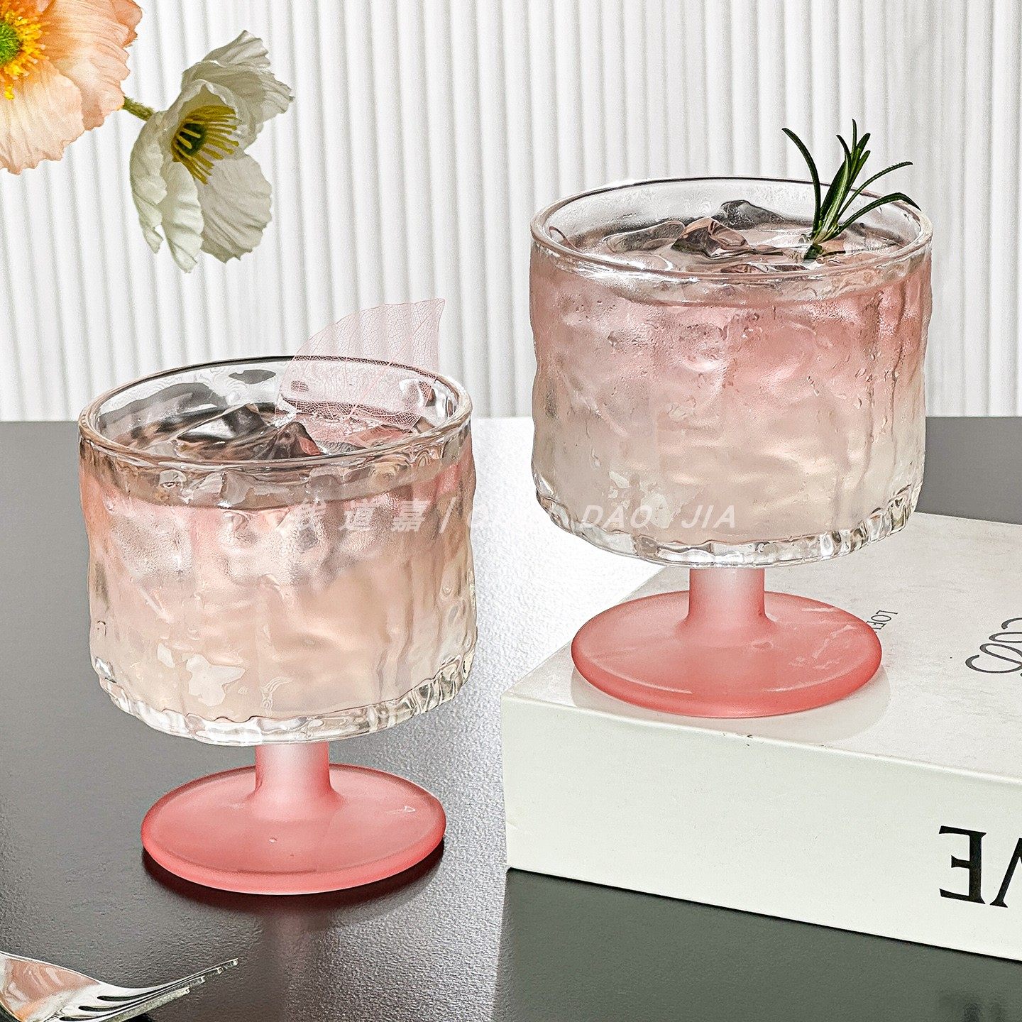 ins高颜值小众设计玻璃杯粉色鸡尾酒杯微醺树皮高脚杯送礼香槟杯,淘宝优惠券,粉丝福利购,淘宝优惠卷