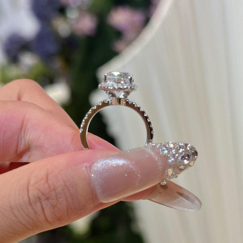 鸽子蛋爆闪媲美冰花切莫桑钻求婚开口戒指女时尚婚戒白金色饰品 - 图2