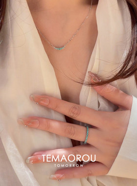 极细蓝色闪钻mini微笑几何项链女