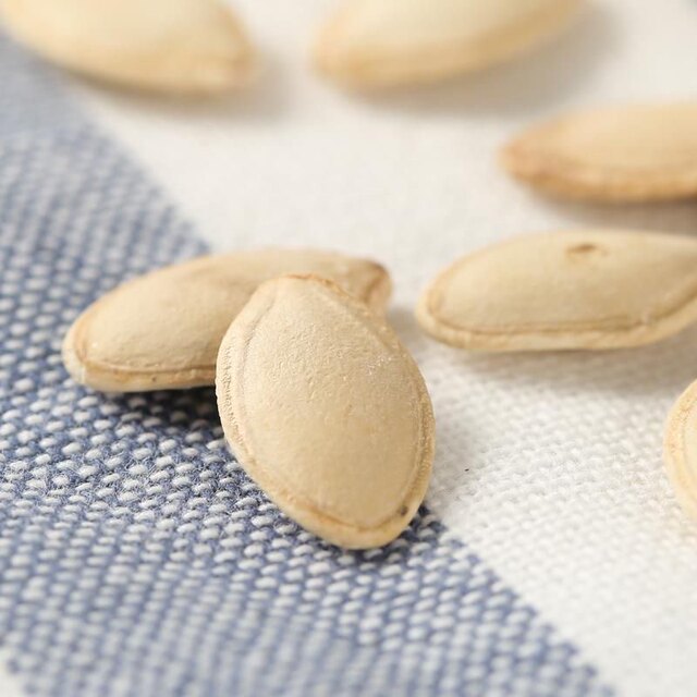 New arrival Taishan Salt Baked Pumpkin Seeds 240g paper-skinned ripe melon seeds kernel large nuts roasted seeds and dried fruit snacks