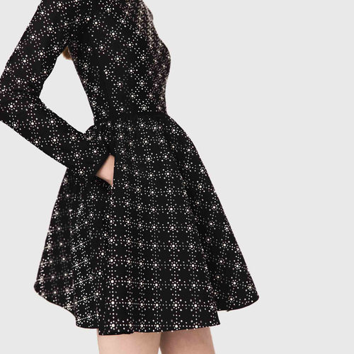 季末7折Maje博主同款2025秋冬新款女装法式仿钻饰收腰针织连衣裙 - 图2