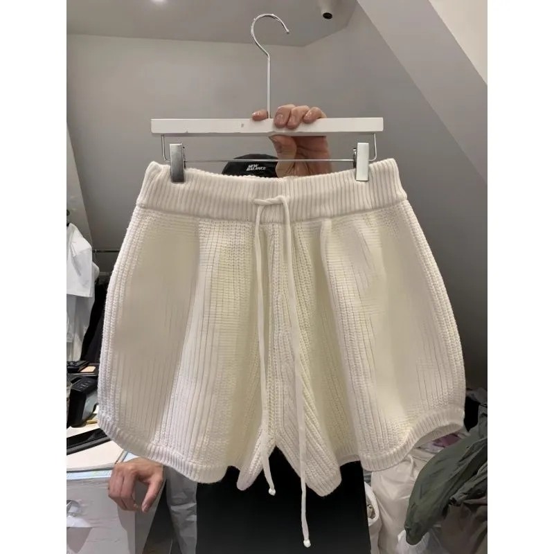 韩版简约百搭针织短裤女黑色大码胖MM300斤遮胯外穿毛线阔腿裤ins,淘宝优惠券,粉丝福利购,淘宝优惠卷