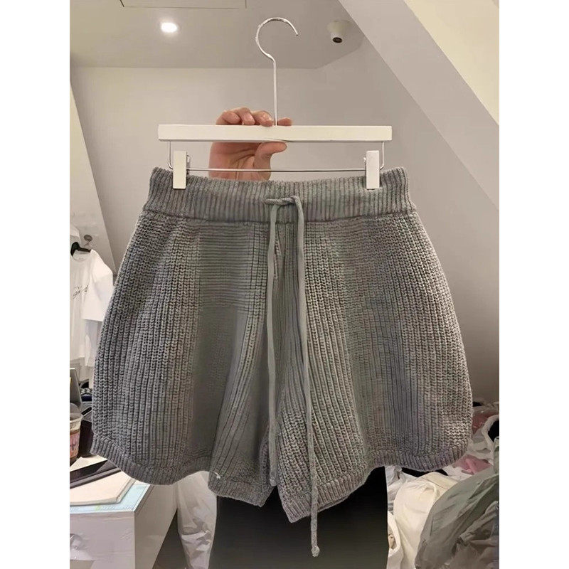 韩版简约百搭针织短裤女黑色大码胖MM300斤遮胯外穿毛线阔腿裤ins,淘宝优惠券,粉丝福利购,淘宝优惠卷