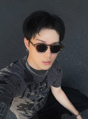 日系简约圆形男户外墨镜2025新款轻便舒适防紫外线防紫外线女灰色