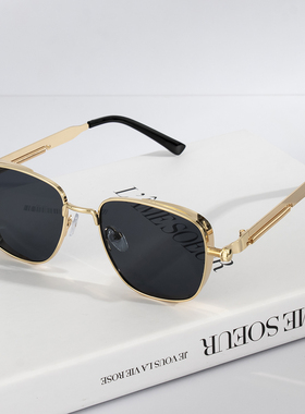 2025新款墨镜男高级感痞帅开车专用防紫外线重工金属朋克太阳眼镜