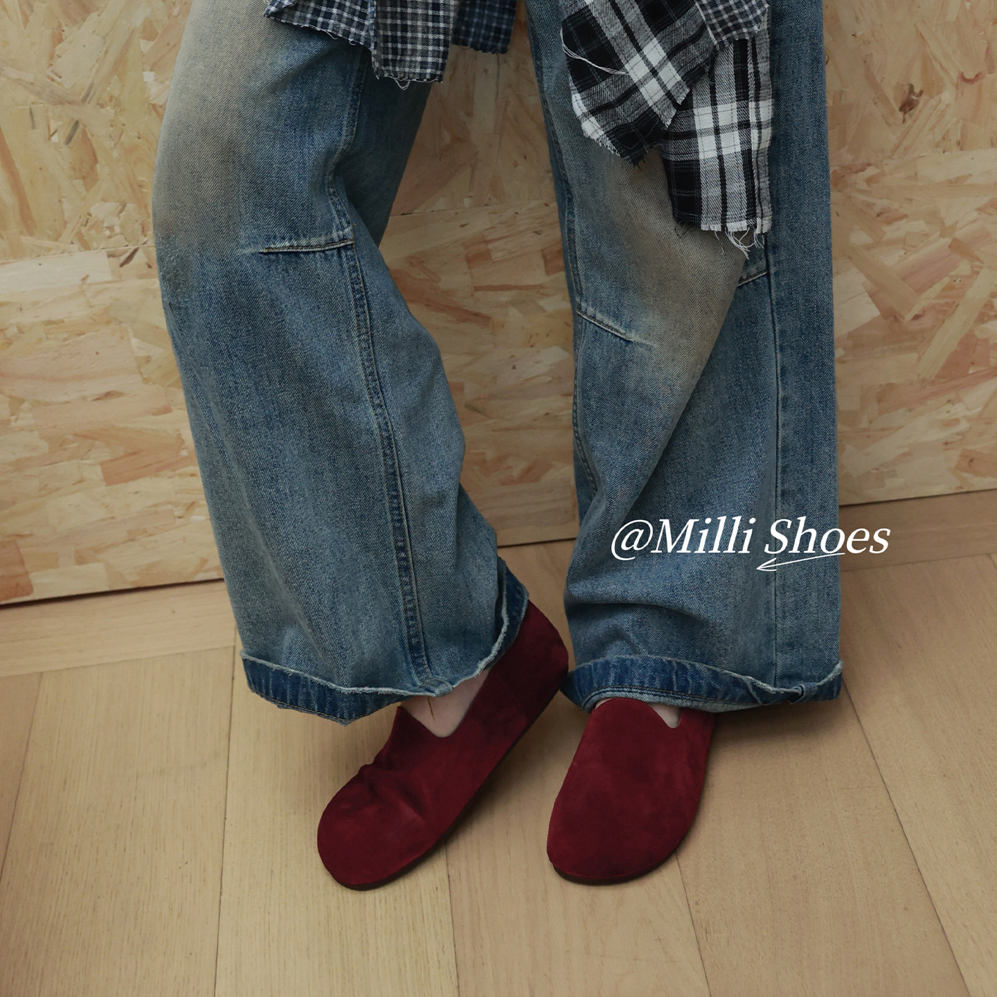 欧洲站2025秋新品欧货反毛皮圆头时尚复古日常百搭平底休闲单鞋女,淘宝优惠券,粉丝福利购,淘宝优惠卷