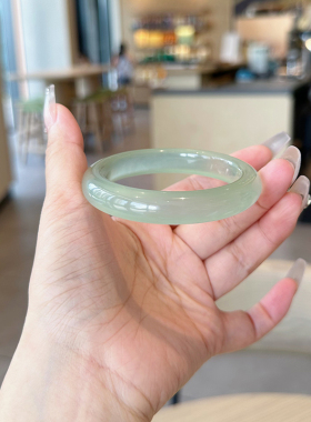 送女友礼物绿色天然岫玉手镯冰种