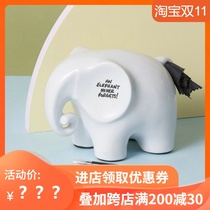 British Luckies Eric Erasable to remember Elephant Ceramic Flyovers Creative Poo Sign