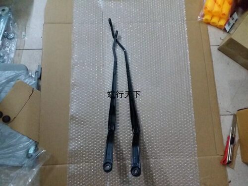 适用金杯S50 吉奥帅豹 奥轩G3前雨刮臂 雨刷杆底座刮水器支架原厂 - 图0