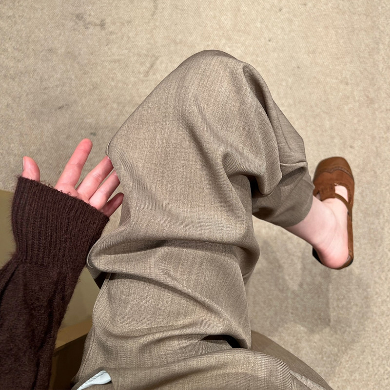 卡其色复古阔腿西装裤子女款春季大码老钱风休闲裤今年流行梧桐裤,淘宝优惠券,粉丝福利购,淘宝优惠卷