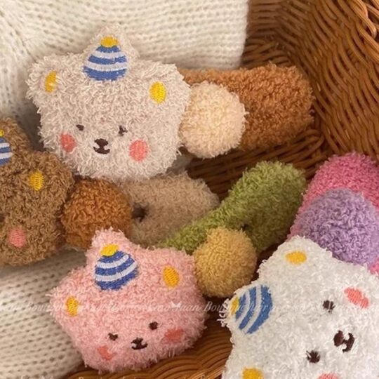 Super sweet plush hair clip, versatile pudding bear duckbill clip, cute large headwear 2025 new back of the head grabber