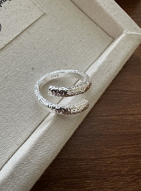 交叉戒指夏尼S925纯银节日肌理感