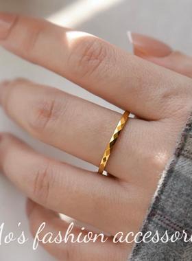 钛钢气质菱形切面百搭戒