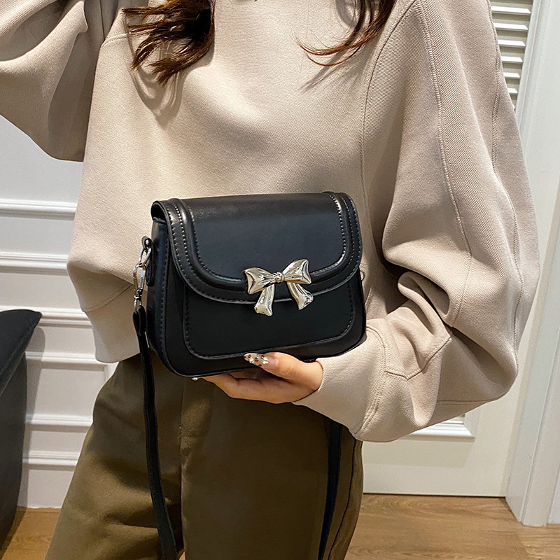 高级质感洋气小包包女2024新款流行百搭斜挎包时尚爆款超火小方包,淘宝优惠券,粉丝福利购,淘宝优惠卷