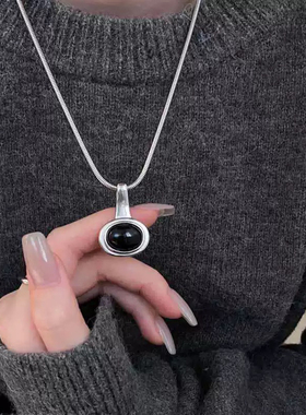 黑玛瑙椭圆吊坠项链女