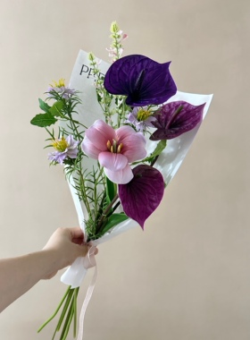 高品质仿真花束假花餐桌装饰花服装店美陈 毕业小花束领证手捧花