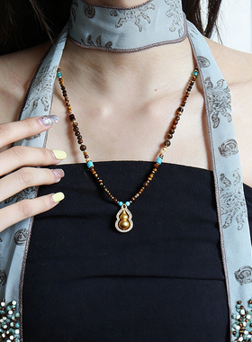 原创复古精致虎眼石微镶锆石葫芦项链配饰女轻奢小众高级感锁骨链