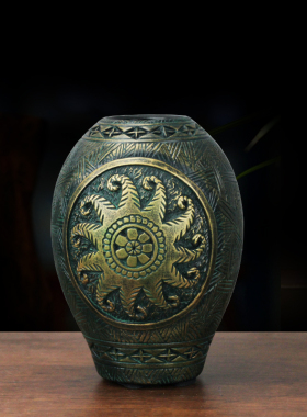 陶瓷玄关装饰品古董架雕刻艺术