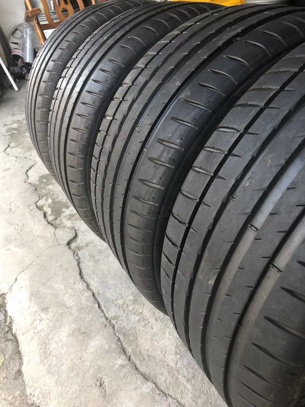 米其林轮胎PS4 225/40R18 235/245/255/265/35 4045R17R18R19-图0