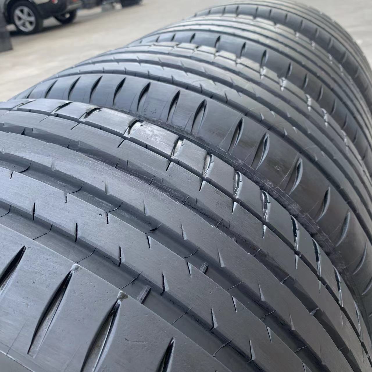 新品米其林轮胎PS4 225/40R18 235/245/255/265/35 4045R17R18R19 - 图0