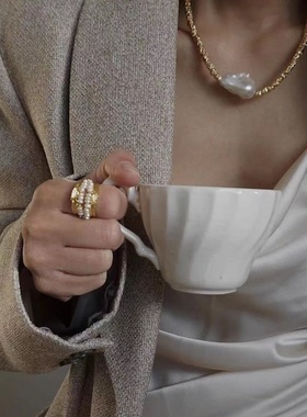 ins小众设计师款AMBER SCEATS异形天然鱼尾巴洛克珍珠18k镀金项链