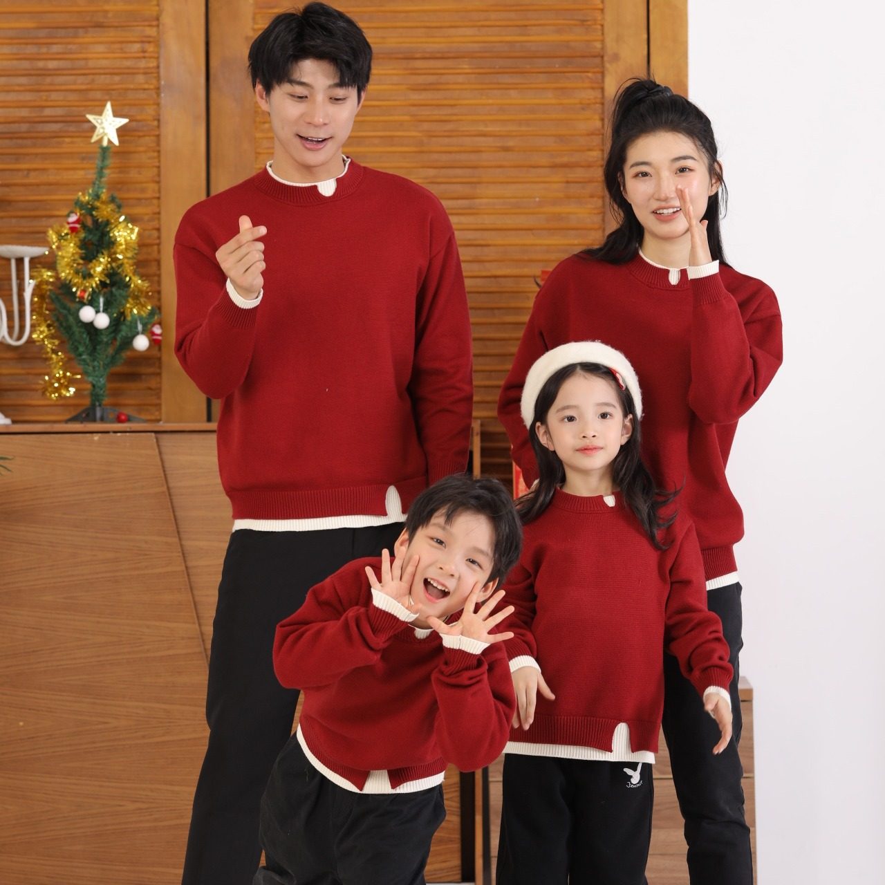 不一样的2025新年亲子装秋冬季过年红色毛衣一家三四口高级拜年服,淘宝优惠券,粉丝福利购,淘宝优惠卷