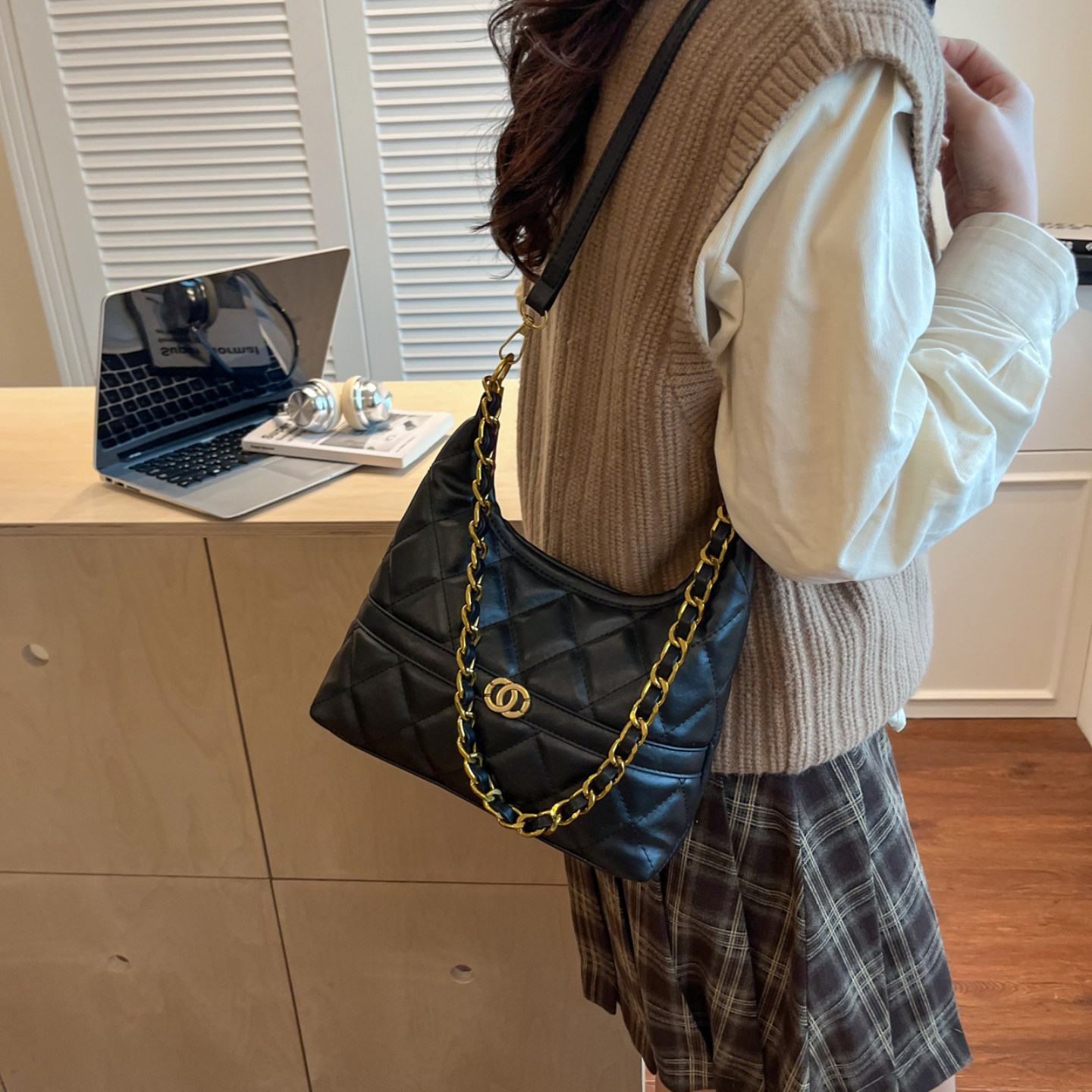 小香风菱格链条托特包女2026新款百搭单肩斜挎包高级感简约小方包,淘宝优惠券,粉丝福利购,淘宝优惠卷