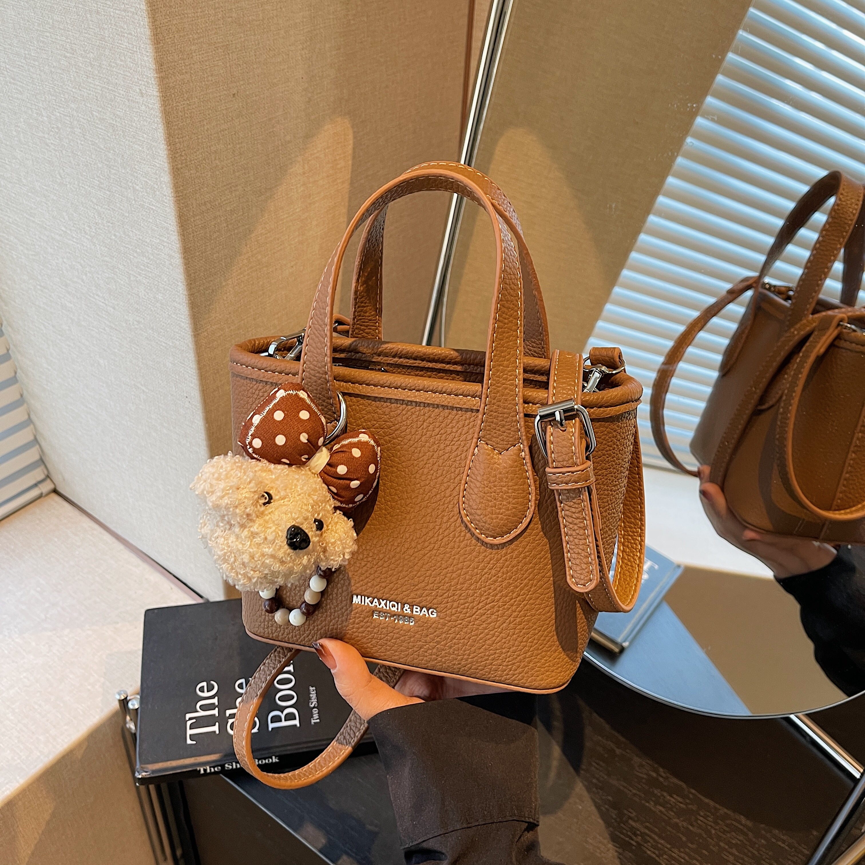 韩版潮流水桶包女包2026新款时尚单肩斜挎包迷你百搭菜篮子手提包,淘宝优惠券,粉丝福利购,淘宝优惠卷