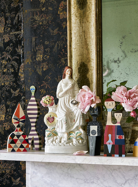 VitraWoodenDoll摆件北欧