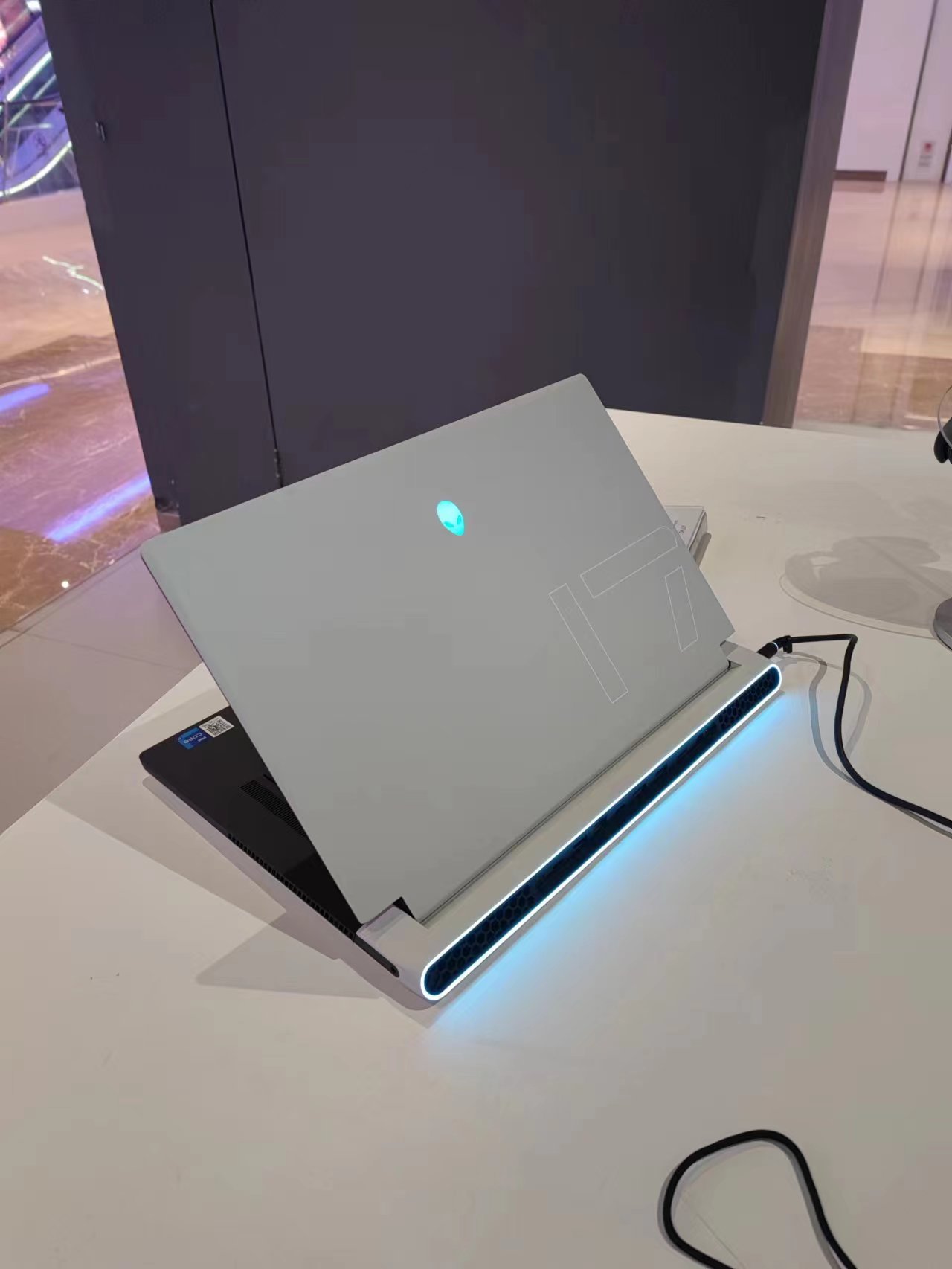 Alienware外星人笔记本电脑游戏本X14M15M16M18X15X16X17全新国行 - 图3