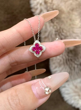 闪钻红宝石四叶草花瓣项链新款精致轻奢优雅钛钢不掉色锁骨链饰品
