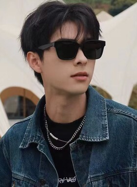 潮男方形太阳镜男女遮阳墨镜户外骑行跑步帅气黑色防紫外线遮光镜