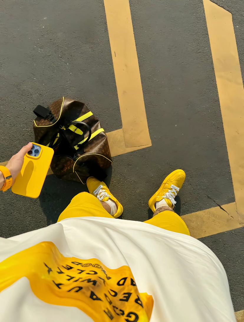 【陈发财】FA CAI新款黄色手提袋ins风百搭短袖男女同款小领口T恤,淘宝优惠券,粉丝福利购,淘宝优惠卷