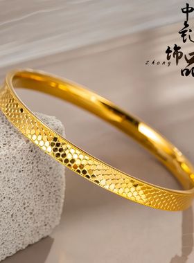 精品CNC龙鳞手镯女 周家同款高级感镀金小红书爆款龙鳞波点手环